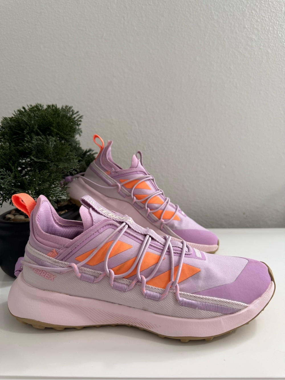 adidas Women size 7 terrex voyager 21 canvas travel tLavender and Orange Trail - Picture 2 of 11